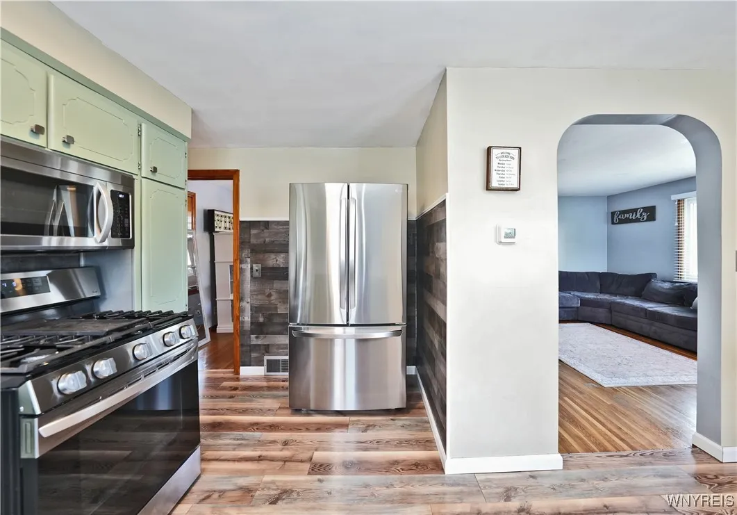 149 David Avenue, Cheektowaga, New York 14225, Cheektowaga, New York 14225, 2 Bedrooms Bedrooms, 8 Rooms Rooms,1 BathroomBathrooms,Residential,For Sale,149 David Avenue, Cheektowaga, New York 14225,B1621933