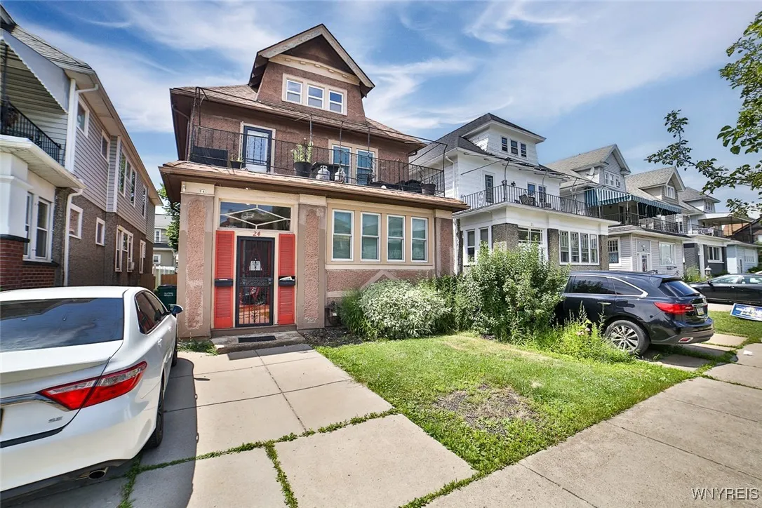 24 North Park Avenue 1, Buffalo, New York 14216, Buffalo, New York 14216, 3 Bedrooms Bedrooms, 6 Rooms Rooms,1 BathroomBathrooms,Residential Lease,For Rent,24 North Park Avenue 1, Buffalo, New York 14216,B1619562