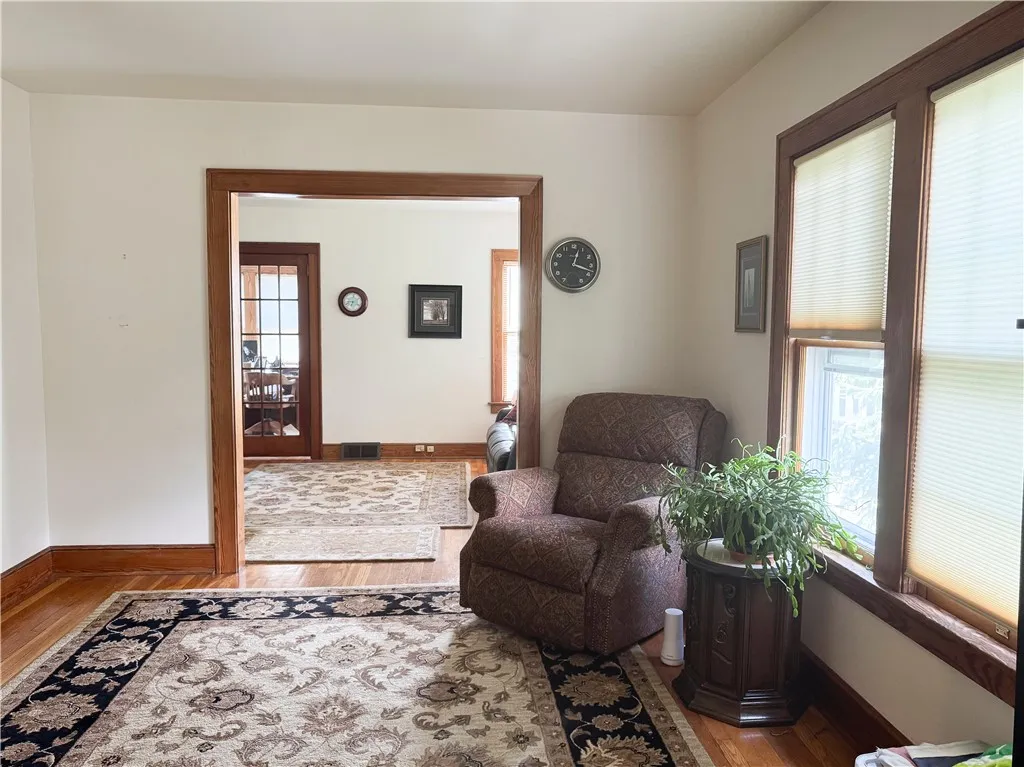 Dining Room to living room