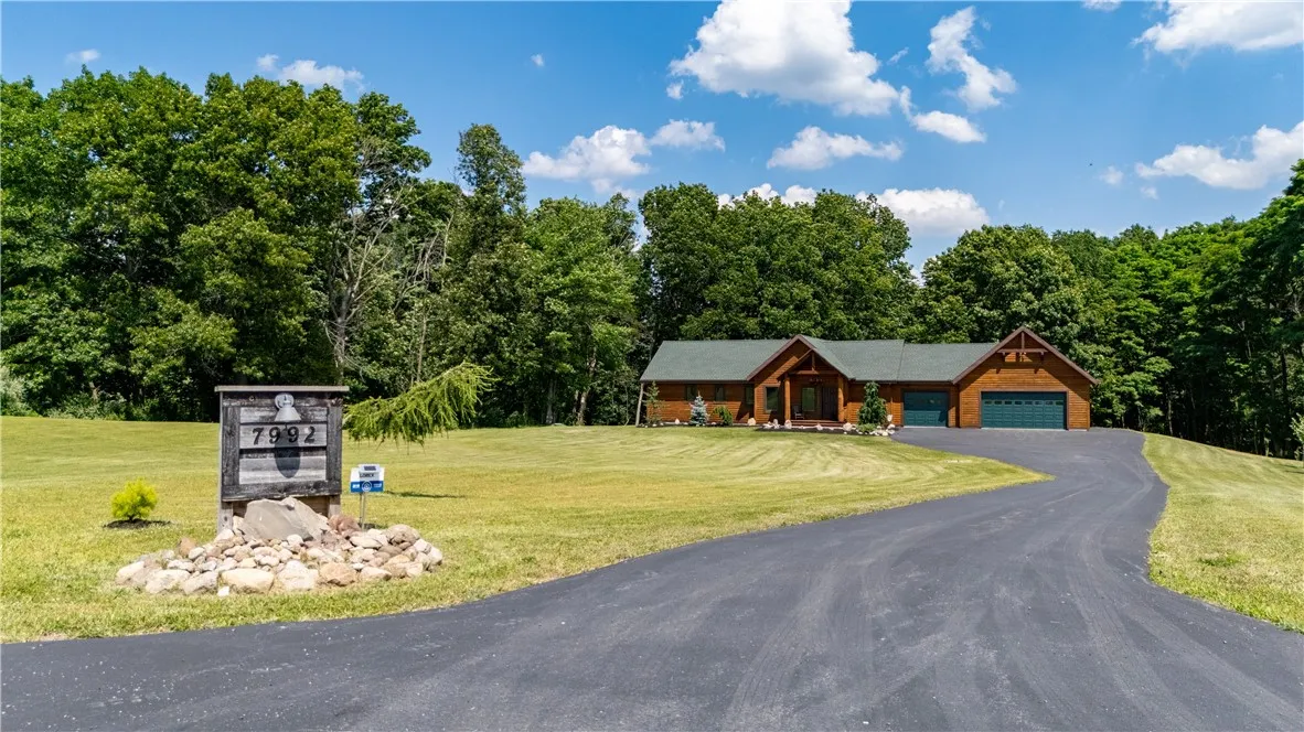 7992 County Road 41, Victor, New York 14564, Victor, New York 14564, 3 Bedrooms Bedrooms, 8 Rooms Rooms,2 BathroomsBathrooms,Residential,For Sale,7992 County Road 41, Victor, New York 14564,R1621432