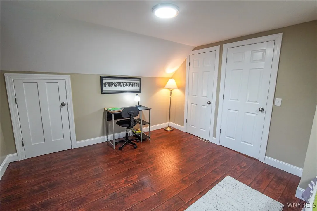 1010 Clearvue Drive, Alden, New York 14004, Alden, New York 14004, 4 Bedrooms Bedrooms, 9 Rooms Rooms,2 BathroomsBathrooms,Residential,For Sale,1010 Clearvue Drive, Alden, New York 14004,B1620914