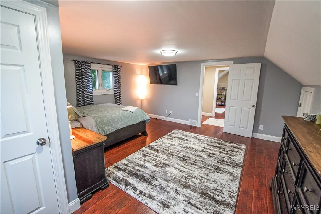 1010 Clearvue Drive, Alden, New York 14004, Alden, New York 14004, 4 Bedrooms Bedrooms, 9 Rooms Rooms,2 BathroomsBathrooms,Residential,For Sale,1010 Clearvue Drive, Alden, New York 14004,B1620914