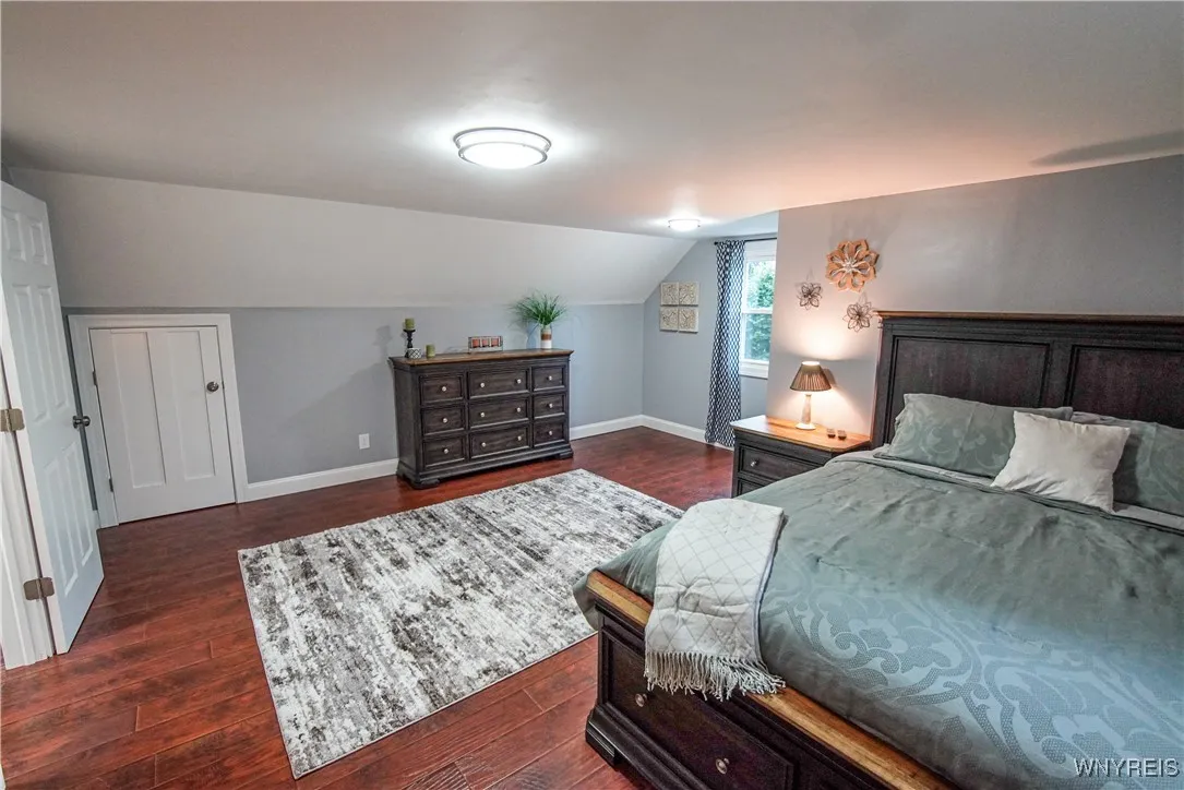 1010 Clearvue Drive, Alden, New York 14004, Alden, New York 14004, 4 Bedrooms Bedrooms, 9 Rooms Rooms,2 BathroomsBathrooms,Residential,For Sale,1010 Clearvue Drive, Alden, New York 14004,B1620914