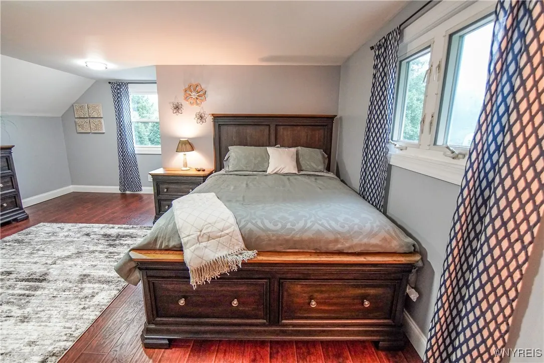 1010 Clearvue Drive, Alden, New York 14004, Alden, New York 14004, 4 Bedrooms Bedrooms, 9 Rooms Rooms,2 BathroomsBathrooms,Residential,For Sale,1010 Clearvue Drive, Alden, New York 14004,B1620914
