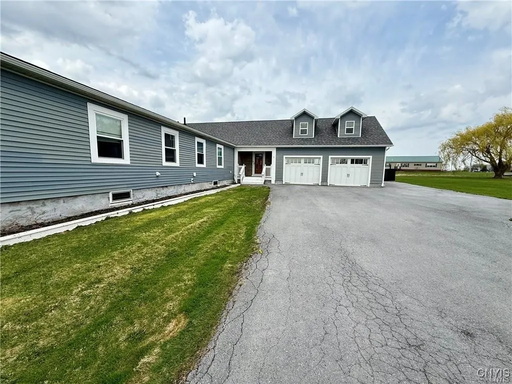 28053 Boat Launch Road, Lyme, New York 13622, Lyme, New York 13622, 4 Bedrooms Bedrooms, 7 Rooms Rooms,3 BathroomsBathrooms,Residential Lease,For Rent,28053 Boat Launch Road, Lyme, New York 13622,S1622357