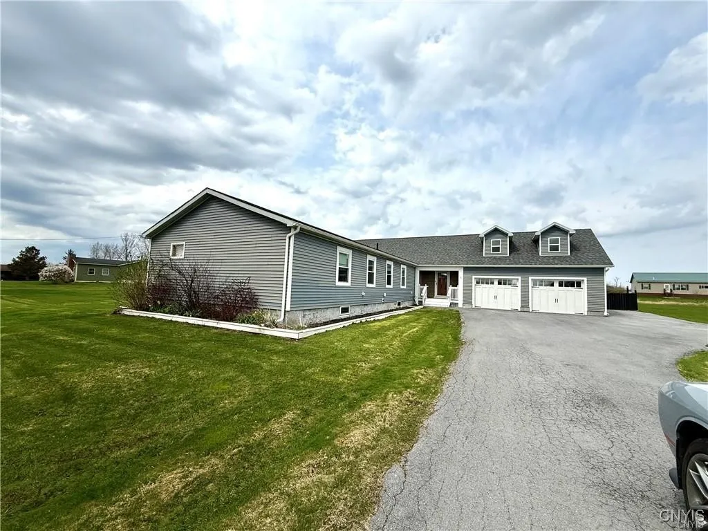 28053 Boat Launch Road, Lyme, New York 13622, Lyme, New York 13622, 4 Bedrooms Bedrooms, 7 Rooms Rooms,3 BathroomsBathrooms,Residential Lease,For Rent,28053 Boat Launch Road, Lyme, New York 13622,S1622357