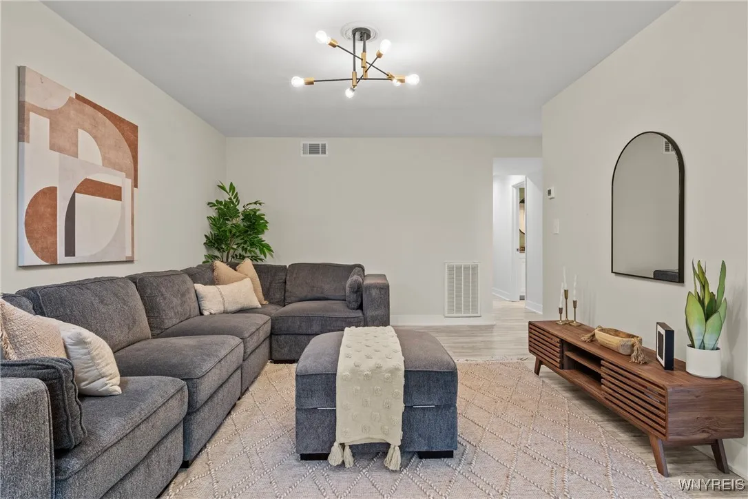 43 Beehunter Court D, Amherst, New York 14051, Amherst, New York 14051, 2 Bedrooms Bedrooms, 5 Rooms Rooms,2 BathroomsBathrooms,Residential,For Sale,43 Beehunter Court D, Amherst, New York 14051,B1622280