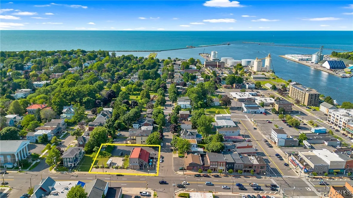 51 West Bridge Street, Oswego, New York 13126, Oswego, New York 13126, ,Commercial Sale,For Sale,51 West Bridge Street, Oswego, New York 13126,S1621793
