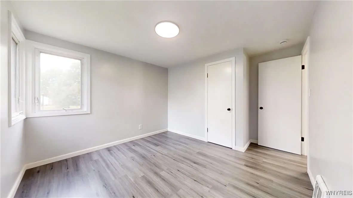 370 West W Girard Boulevard, Tonawanda, New York 1, Tonawanda, New York 14217, 3 Bedrooms Bedrooms, 5 Rooms Rooms,1 BathroomBathrooms,Residential,For Sale,370 West W Girard Boulevard, Tonawanda, New York 1,B1622339