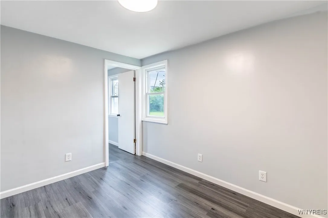 370 West W Girard Boulevard, Tonawanda, New York 1, Tonawanda, New York 14217, 3 Bedrooms Bedrooms, 5 Rooms Rooms,1 BathroomBathrooms,Residential,For Sale,370 West W Girard Boulevard, Tonawanda, New York 1,B1622339