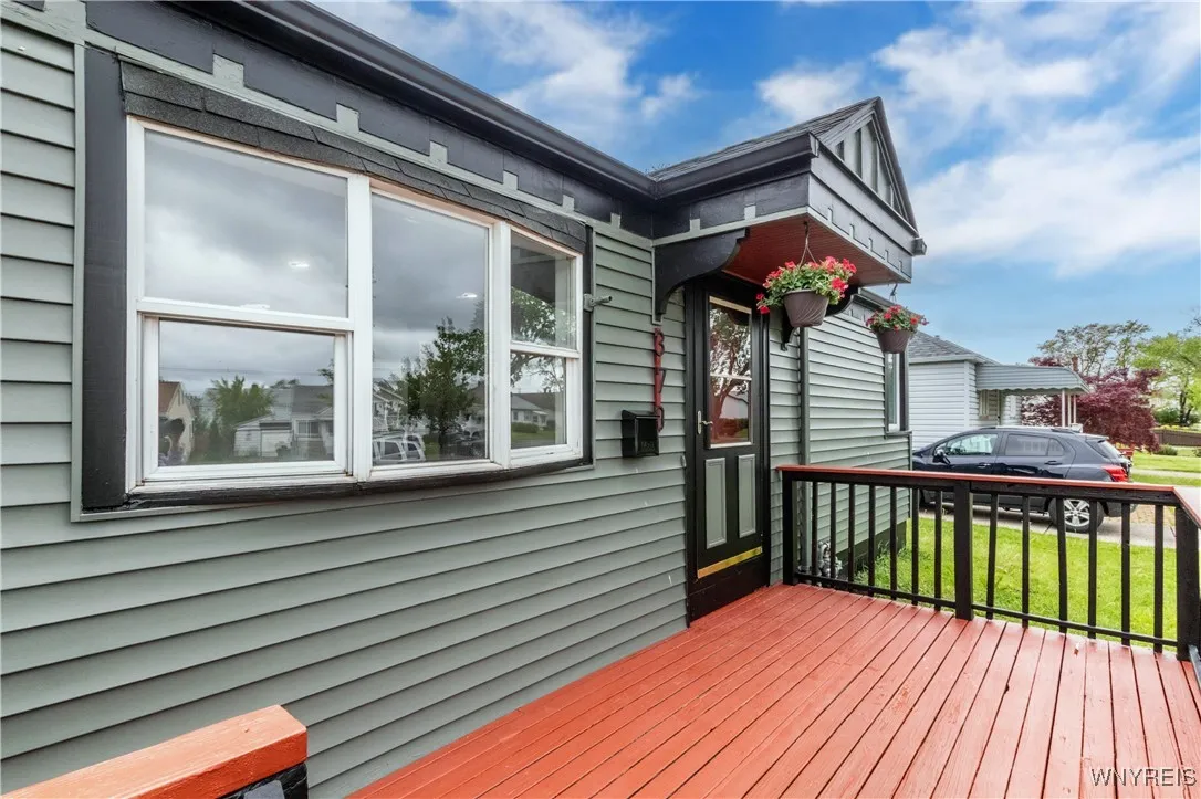 370 West W Girard Boulevard, Tonawanda, New York 1, Tonawanda, New York 14217, 3 Bedrooms Bedrooms, 5 Rooms Rooms,1 BathroomBathrooms,Residential,For Sale,370 West W Girard Boulevard, Tonawanda, New York 1,B1622339