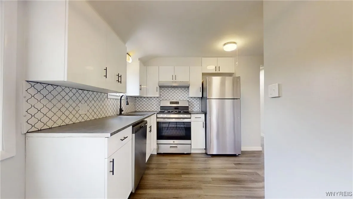 370 West W Girard Boulevard, Tonawanda, New York 1, Tonawanda, New York 14217, 3 Bedrooms Bedrooms, 5 Rooms Rooms,1 BathroomBathrooms,Residential,For Sale,370 West W Girard Boulevard, Tonawanda, New York 1,B1622339