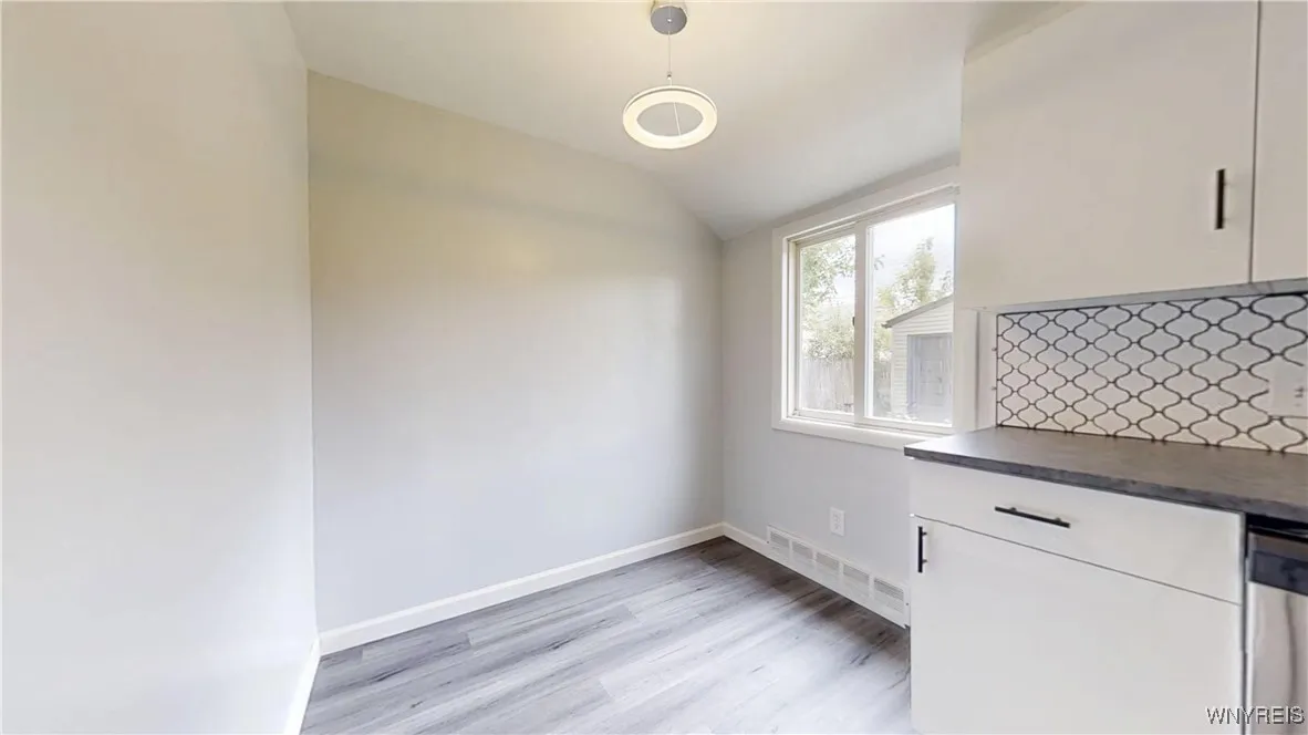 370 West W Girard Boulevard, Tonawanda, New York 1, Tonawanda, New York 14217, 3 Bedrooms Bedrooms, 5 Rooms Rooms,1 BathroomBathrooms,Residential,For Sale,370 West W Girard Boulevard, Tonawanda, New York 1,B1622339