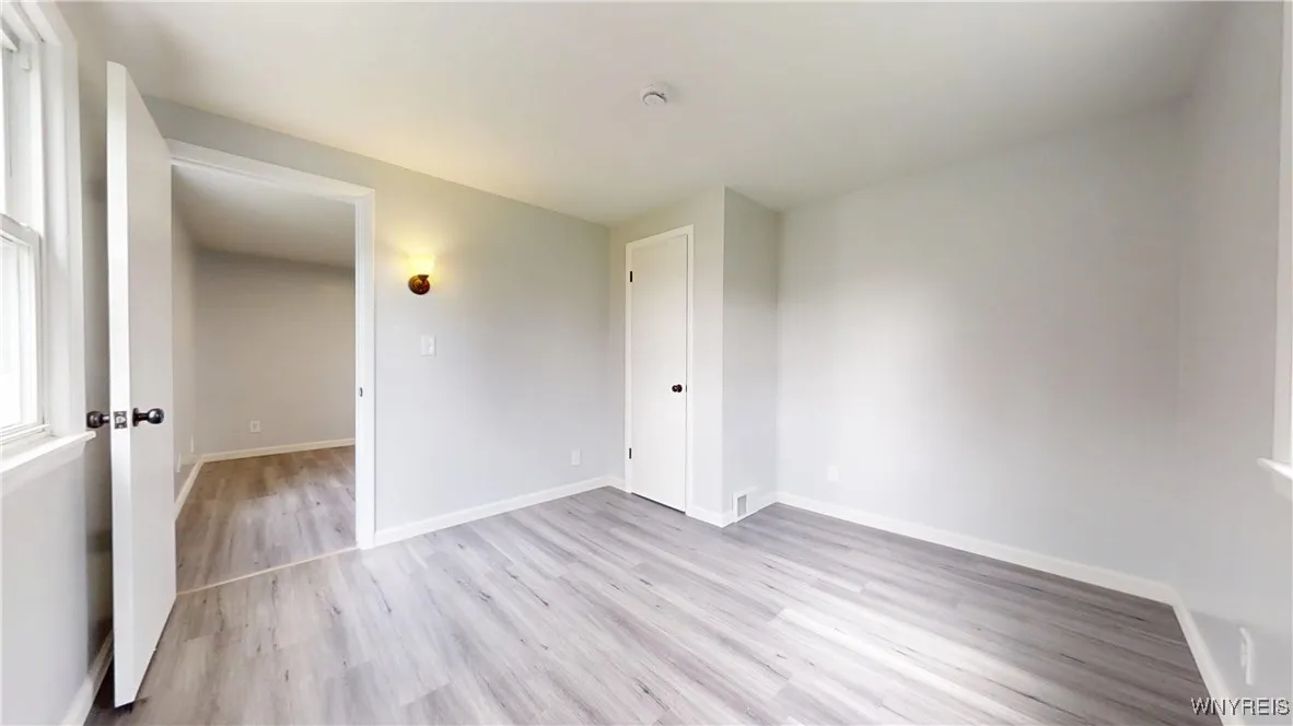 370 West W Girard Boulevard, Tonawanda, New York 1, Tonawanda, New York 14217, 3 Bedrooms Bedrooms, 5 Rooms Rooms,1 BathroomBathrooms,Residential,For Sale,370 West W Girard Boulevard, Tonawanda, New York 1,B1622339