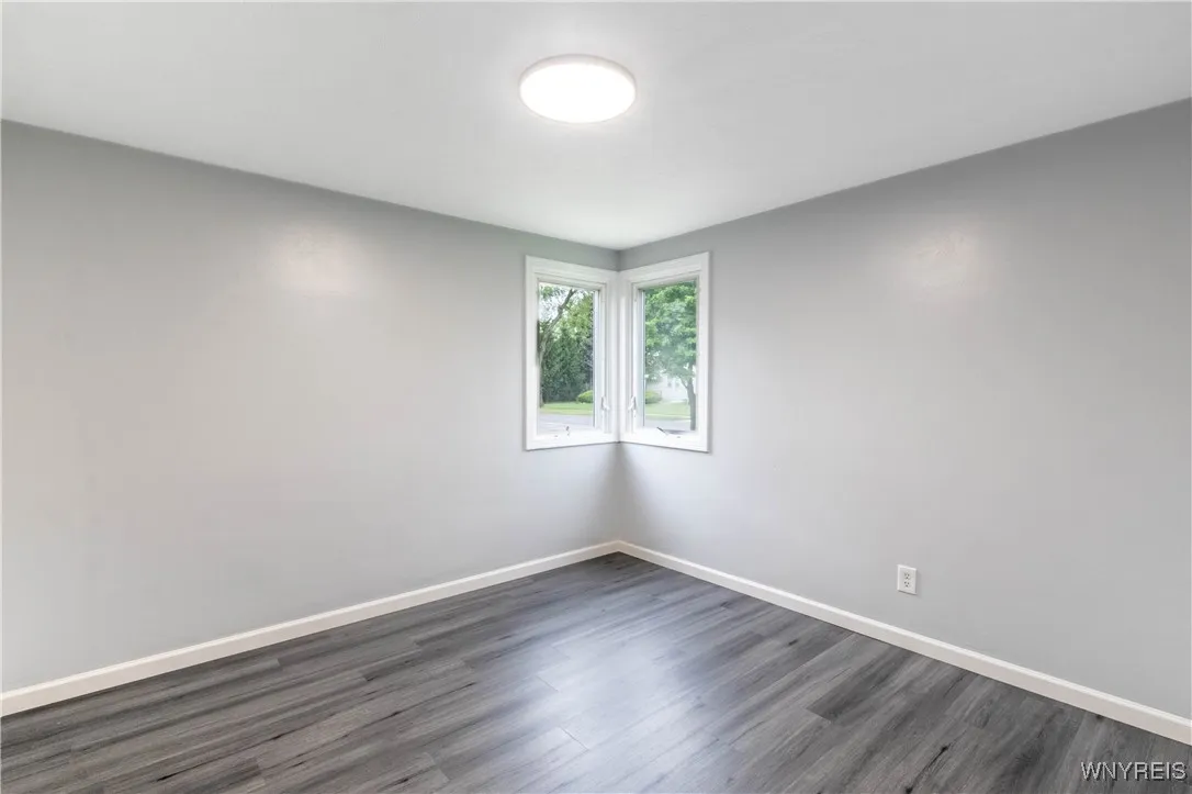 370 West W Girard Boulevard, Tonawanda, New York 1, Tonawanda, New York 14217, 3 Bedrooms Bedrooms, 5 Rooms Rooms,1 BathroomBathrooms,Residential,For Sale,370 West W Girard Boulevard, Tonawanda, New York 1,B1622339