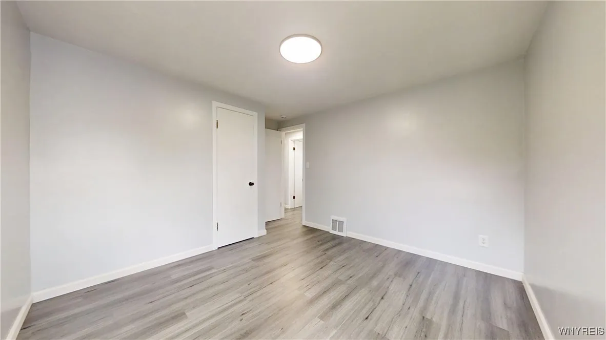 370 West W Girard Boulevard, Tonawanda, New York 1, Tonawanda, New York 14217, 3 Bedrooms Bedrooms, 5 Rooms Rooms,1 BathroomBathrooms,Residential,For Sale,370 West W Girard Boulevard, Tonawanda, New York 1,B1622339