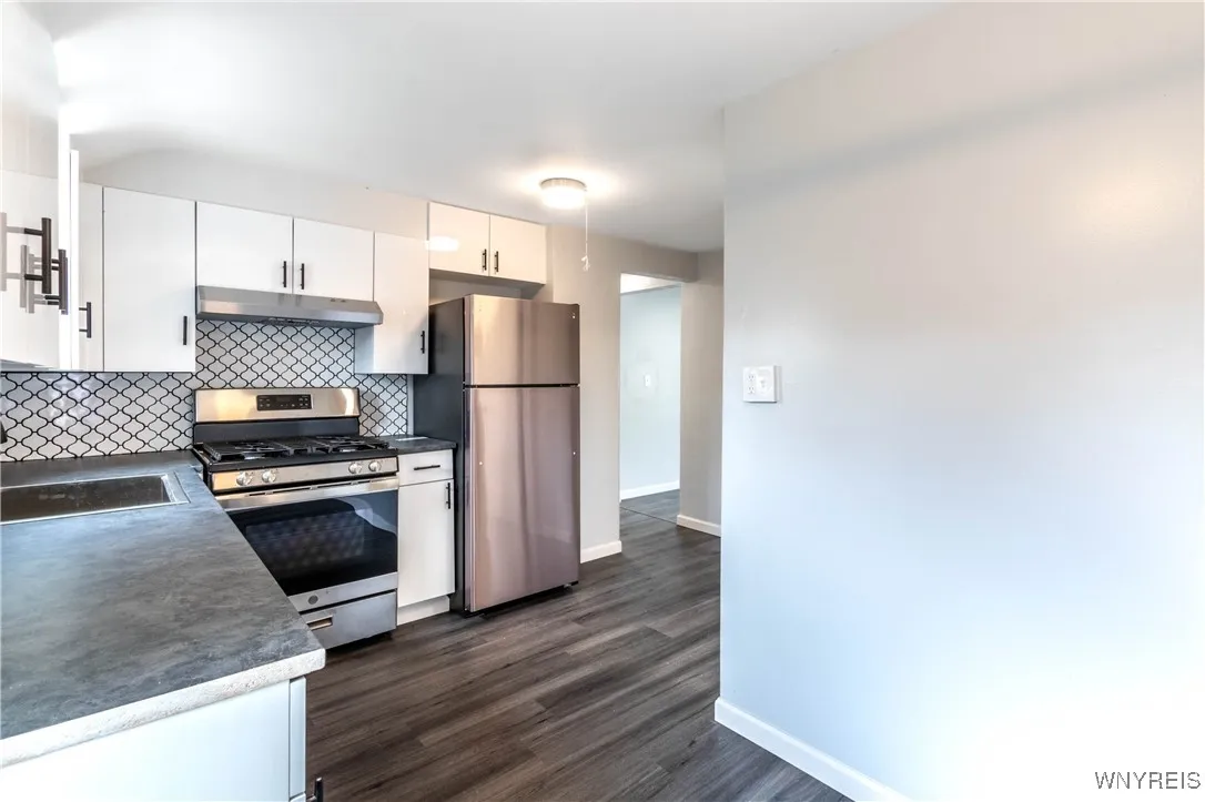370 West W Girard Boulevard, Tonawanda, New York 1, Tonawanda, New York 14217, 3 Bedrooms Bedrooms, 5 Rooms Rooms,1 BathroomBathrooms,Residential,For Sale,370 West W Girard Boulevard, Tonawanda, New York 1,B1622339