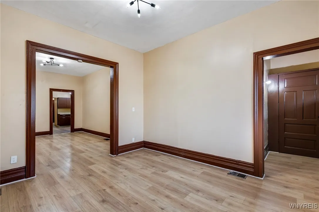 146 Longnecker Street, Buffalo, New York 14206, Buffalo, New York 14206, 4 Bedrooms Bedrooms, 5 Rooms Rooms,1 BathroomBathrooms,Residential,For Sale,146 Longnecker Street, Buffalo, New York 14206,B1622374