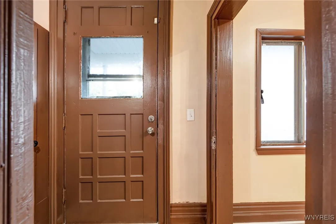 146 Longnecker Street, Buffalo, New York 14206, Buffalo, New York 14206, 4 Bedrooms Bedrooms, 5 Rooms Rooms,1 BathroomBathrooms,Residential,For Sale,146 Longnecker Street, Buffalo, New York 14206,B1622374