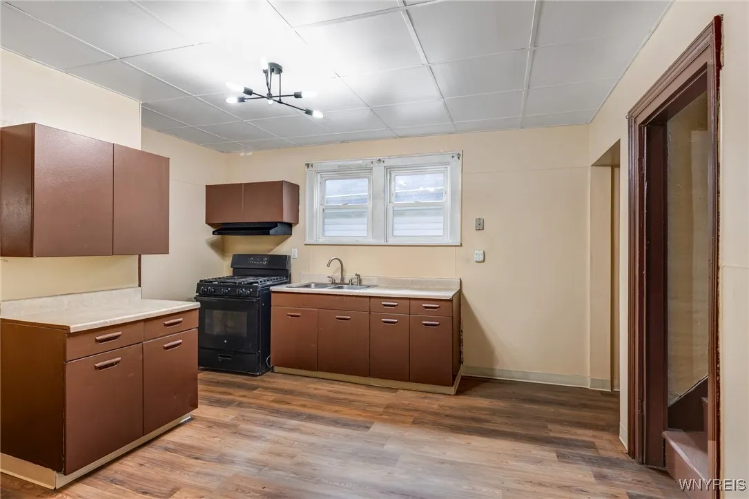 146 Longnecker Street, Buffalo, New York 14206, Buffalo, New York 14206, 4 Bedrooms Bedrooms, 5 Rooms Rooms,1 BathroomBathrooms,Residential,For Sale,146 Longnecker Street, Buffalo, New York 14206,B1622374