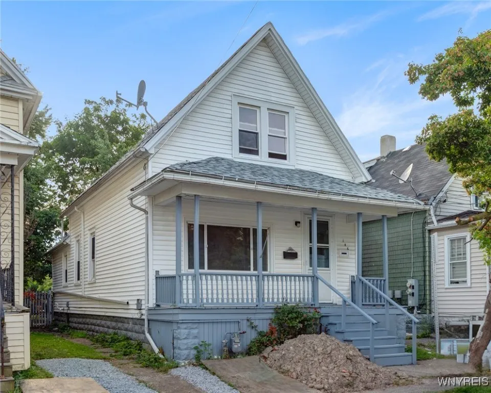 146 Longnecker Street, Buffalo, New York 14206, Buffalo, New York 14206, 4 Bedrooms Bedrooms, 5 Rooms Rooms,1 BathroomBathrooms,Residential,For Sale,146 Longnecker Street, Buffalo, New York 14206,B1622374
