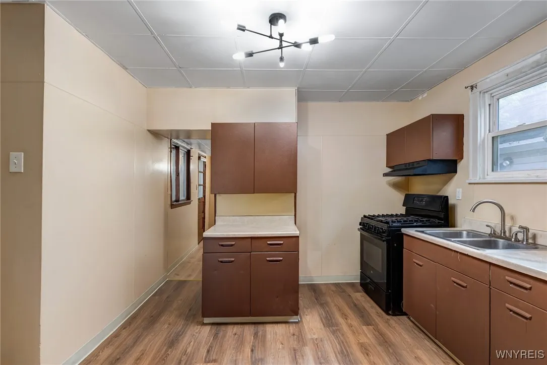 146 Longnecker Street, Buffalo, New York 14206, Buffalo, New York 14206, 4 Bedrooms Bedrooms, 5 Rooms Rooms,1 BathroomBathrooms,Residential,For Sale,146 Longnecker Street, Buffalo, New York 14206,B1622374