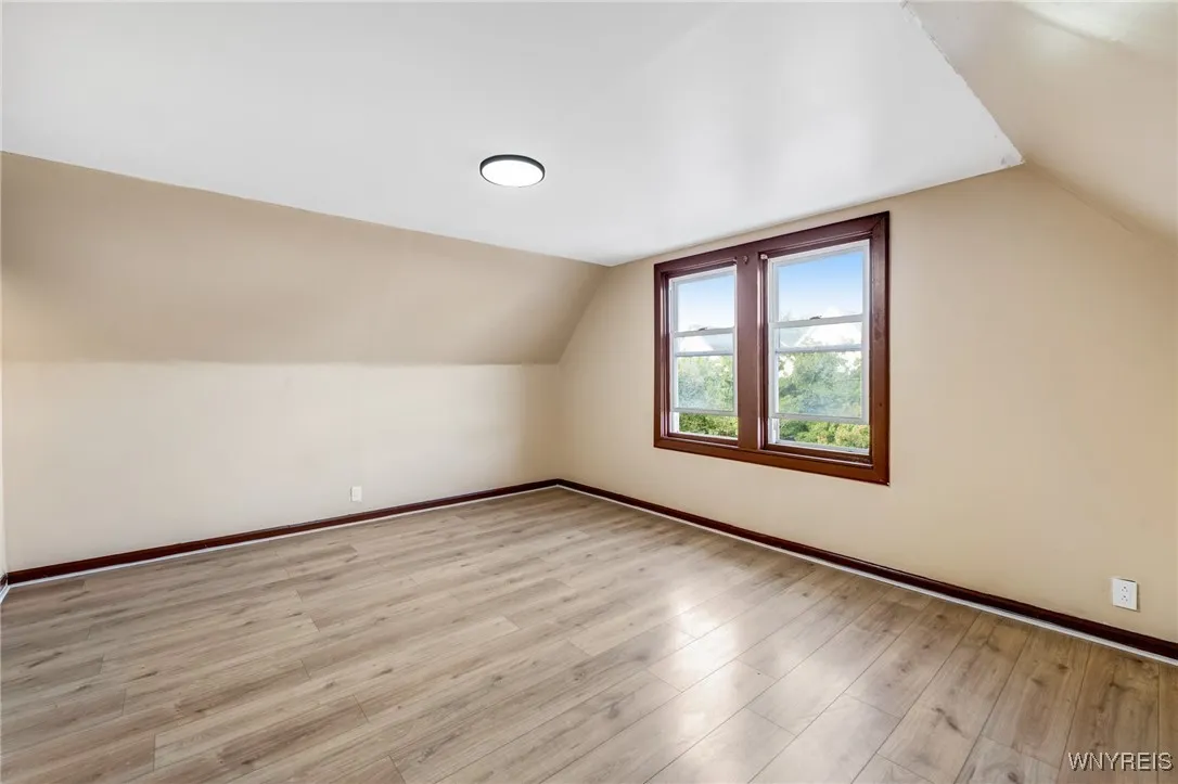 146 Longnecker Street, Buffalo, New York 14206, Buffalo, New York 14206, 4 Bedrooms Bedrooms, 5 Rooms Rooms,1 BathroomBathrooms,Residential,For Sale,146 Longnecker Street, Buffalo, New York 14206,B1622374