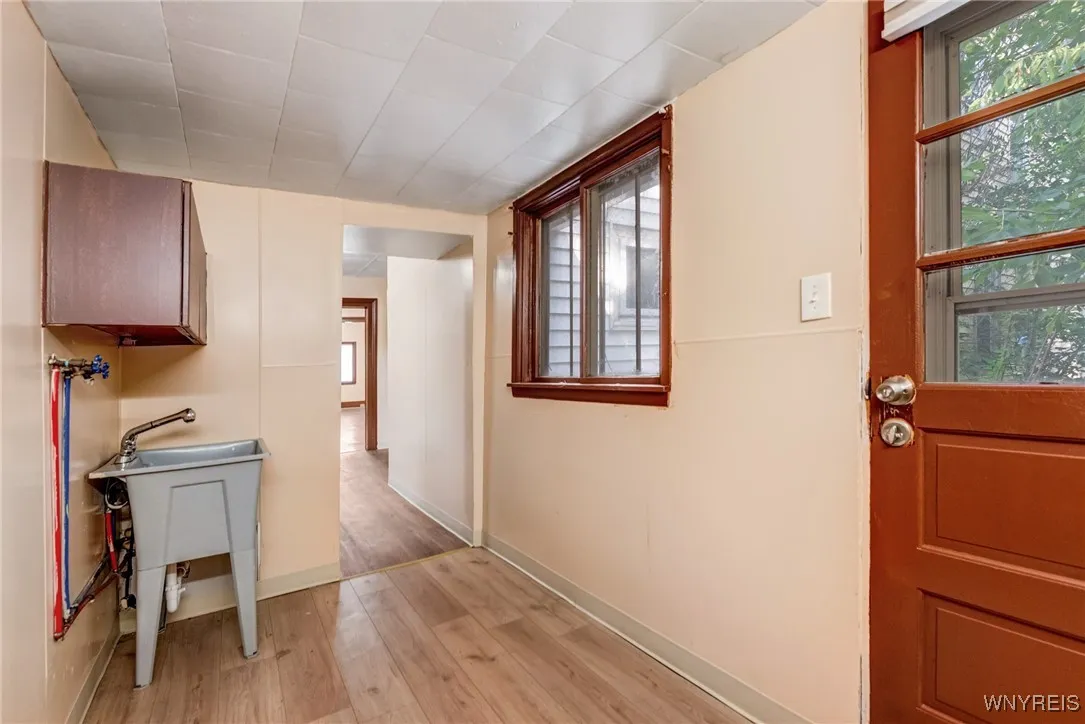 146 Longnecker Street, Buffalo, New York 14206, Buffalo, New York 14206, 4 Bedrooms Bedrooms, 5 Rooms Rooms,1 BathroomBathrooms,Residential,For Sale,146 Longnecker Street, Buffalo, New York 14206,B1622374