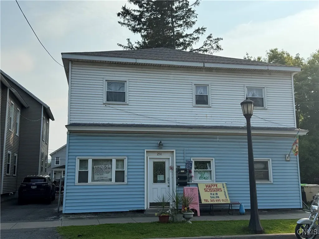 250 East Main Street, Frankfort, New York 13340, Frankfort, New York 13340, 2 Bedrooms Bedrooms, 5 Rooms Rooms,1 BathroomBathrooms,Residential Lease,For Rent,250 East Main Street, Frankfort, New York 13340,S1622356