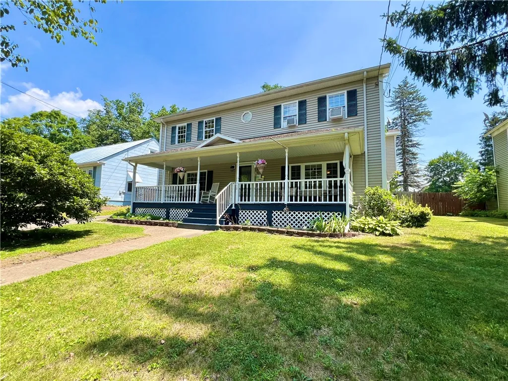 110 Mcmaster Street, Bath, New York 14810, Bath, New York 14810, 4 Bedrooms Bedrooms, 11 Rooms Rooms,2 BathroomsBathrooms,Residential,For Sale,110 Mcmaster Street, Bath, New York 14810,R1622379