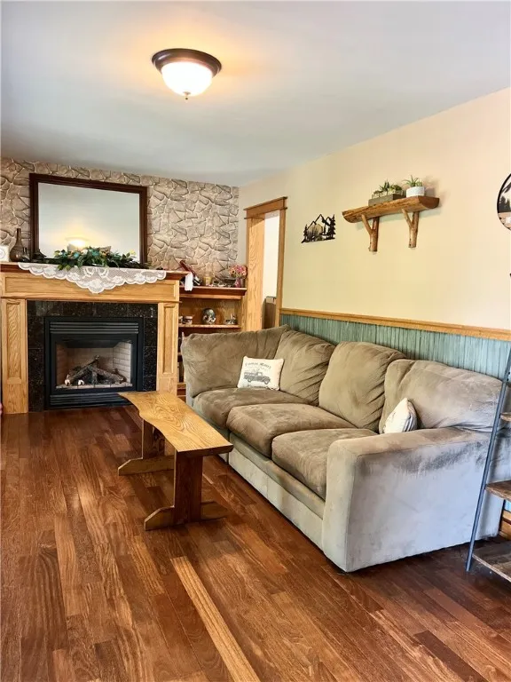 110 Mcmaster Street, Bath, New York 14810, Bath, New York 14810, 4 Bedrooms Bedrooms, 11 Rooms Rooms,2 BathroomsBathrooms,Residential,For Sale,110 Mcmaster Street, Bath, New York 14810,R1622379
