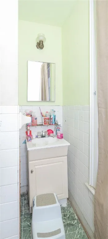 Full Bath Upstairs