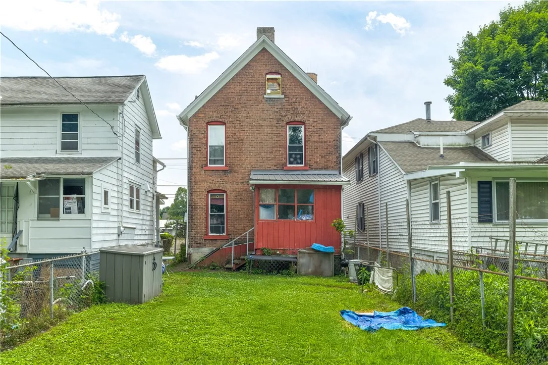 364 West 3rd Street, Elmira City, New York 14901, Elmira City, New York 14901, 3 Bedrooms Bedrooms, 8 Rooms Rooms,1 BathroomBathrooms,Residential,For Sale,364 West 3rd Street, Elmira City, New York 14901,R1622294