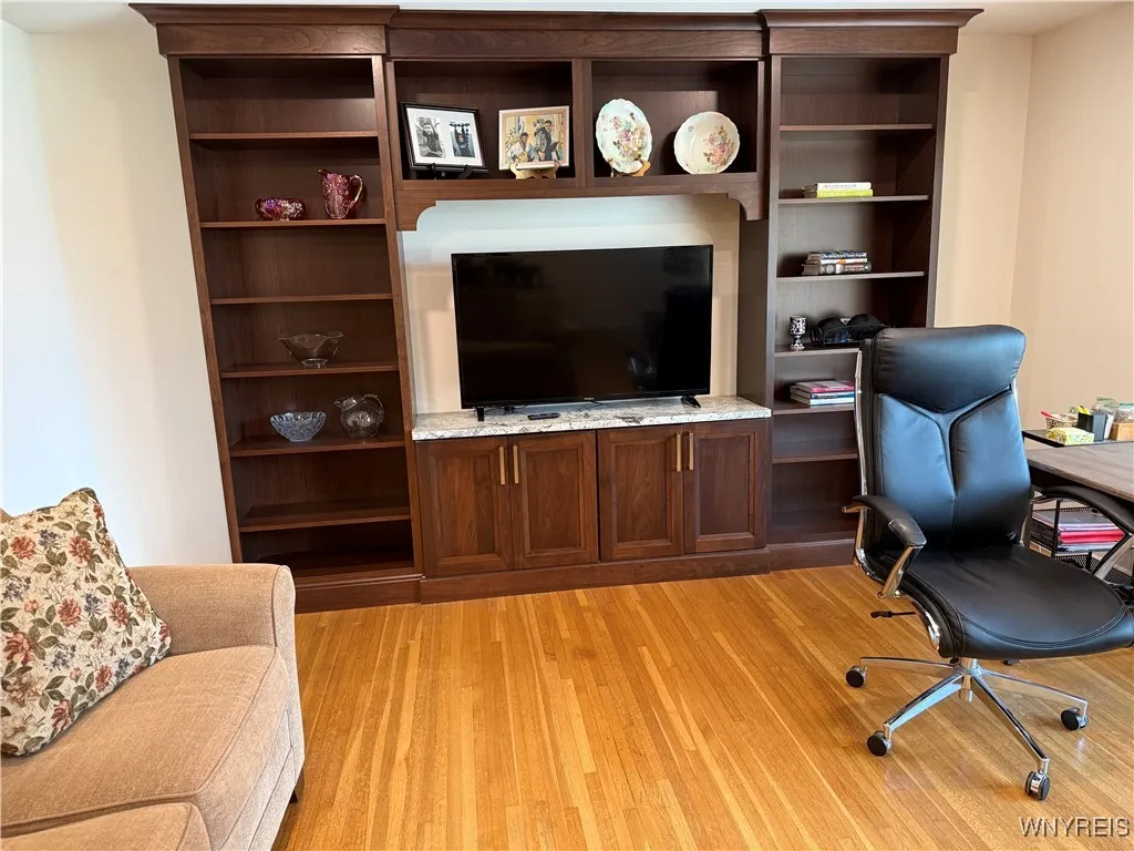 31 Noel Drive, Amherst, New York 14221, Amherst, New York 14221, 3 Bedrooms Bedrooms, 6 Rooms Rooms,1 BathroomBathrooms,Residential,For Sale,31 Noel Drive, Amherst, New York 14221,B1622375