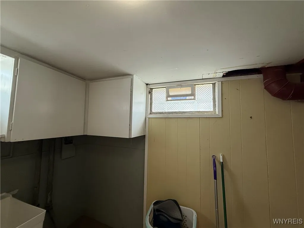 31 Noel Drive, Amherst, New York 14221, Amherst, New York 14221, 3 Bedrooms Bedrooms, 6 Rooms Rooms,1 BathroomBathrooms,Residential,For Sale,31 Noel Drive, Amherst, New York 14221,B1622375