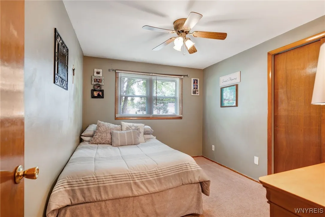 7 Cannas Court, Cheektowaga, New York 14227, Cheektowaga, New York 14227, 3 Bedrooms Bedrooms, 6 Rooms Rooms,1 BathroomBathrooms,Residential,Closed,7 Cannas Court, Cheektowaga, New York 14227,0,B1622367