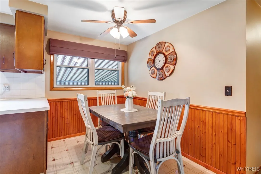 7 Cannas Court, Cheektowaga, New York 14227, Cheektowaga, New York 14227, 3 Bedrooms Bedrooms, 6 Rooms Rooms,1 BathroomBathrooms,Residential,Closed,7 Cannas Court, Cheektowaga, New York 14227,0,B1622367