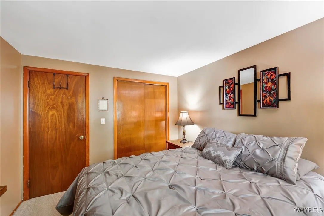 7 Cannas Court, Cheektowaga, New York 14227, Cheektowaga, New York 14227, 3 Bedrooms Bedrooms, 6 Rooms Rooms,1 BathroomBathrooms,Residential,Closed,7 Cannas Court, Cheektowaga, New York 14227,0,B1622367