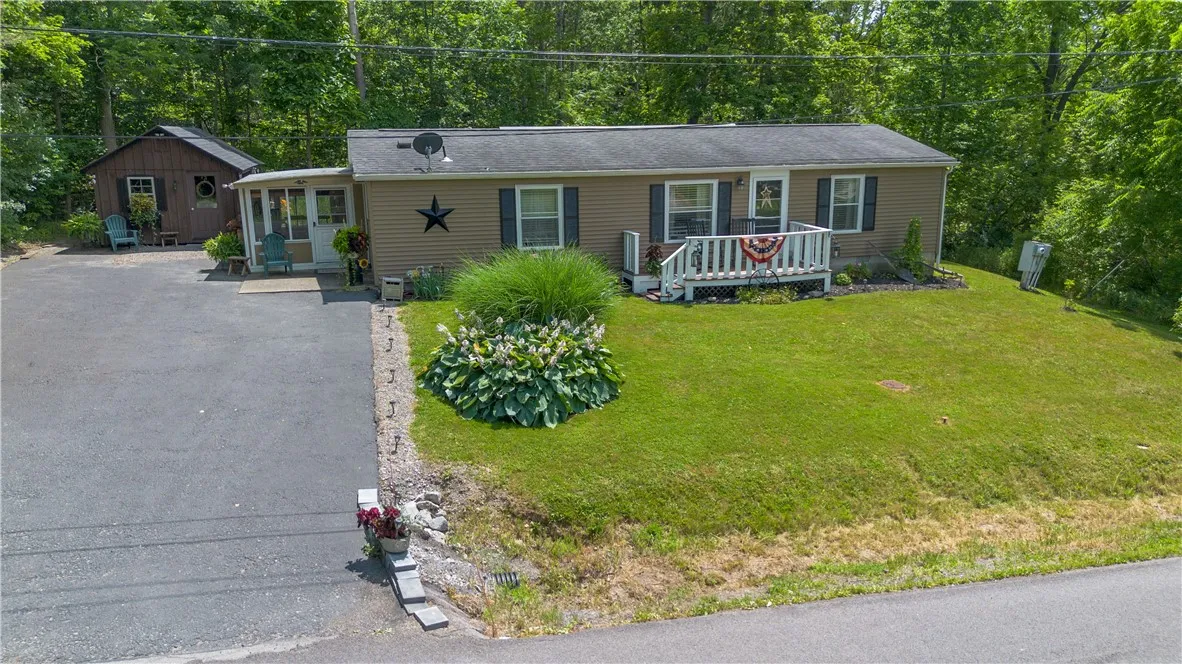 4553 Grove Street, Gorham, New York 14424, Gorham, New York 14424, 3 Bedrooms Bedrooms, 10 Rooms Rooms,2 BathroomsBathrooms,Residential,For Sale,4553 Grove Street, Gorham, New York 14424,R1622389