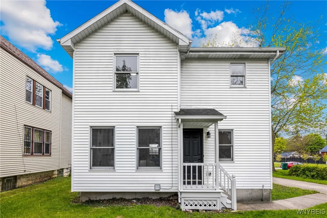 374 Dewey Avenue, Buffalo, New York 14214, Buffalo, New York 14214, 3 Bedrooms Bedrooms, 6 Rooms Rooms,1 BathroomBathrooms,Residential,For Sale,374 Dewey Avenue, Buffalo, New York 14214,B1622354