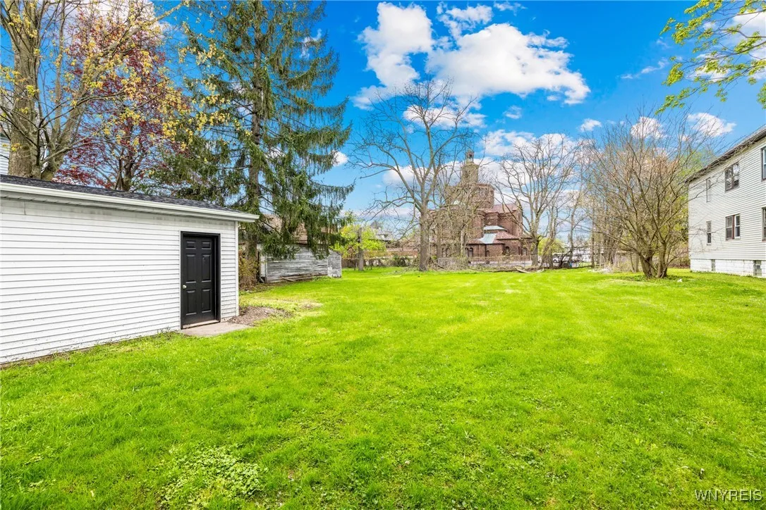374 Dewey Avenue, Buffalo, New York 14214, Buffalo, New York 14214, 3 Bedrooms Bedrooms, 6 Rooms Rooms,1 BathroomBathrooms,Residential,For Sale,374 Dewey Avenue, Buffalo, New York 14214,B1622354