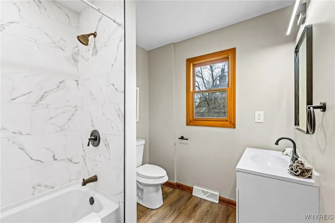 374 Dewey Avenue, Buffalo, New York 14214, Buffalo, New York 14214, 3 Bedrooms Bedrooms, 6 Rooms Rooms,1 BathroomBathrooms,Residential,For Sale,374 Dewey Avenue, Buffalo, New York 14214,B1622354