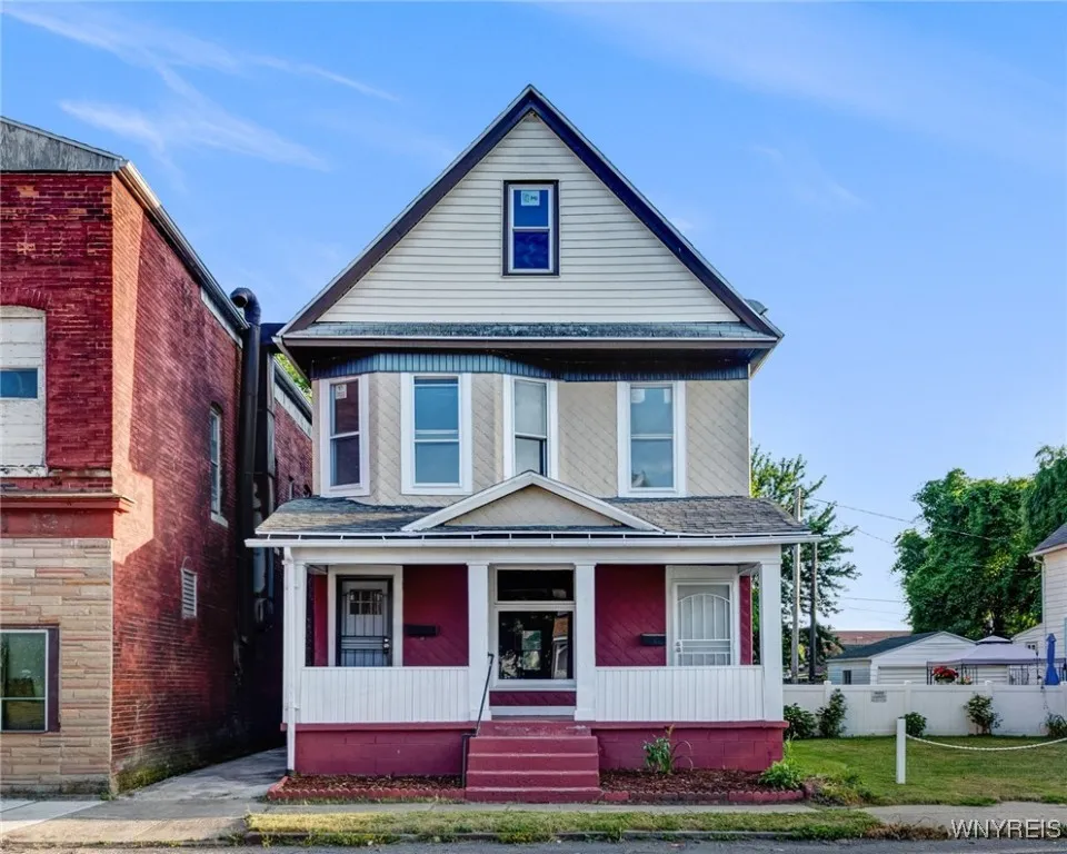 1329 Clinton Street, Buffalo, New York 14206, Buffalo, New York 14206, 6 Bedrooms Bedrooms, ,2 BathroomsBathrooms,Residential,For Sale,1329 Clinton Street, Buffalo, New York 14206,B1622393