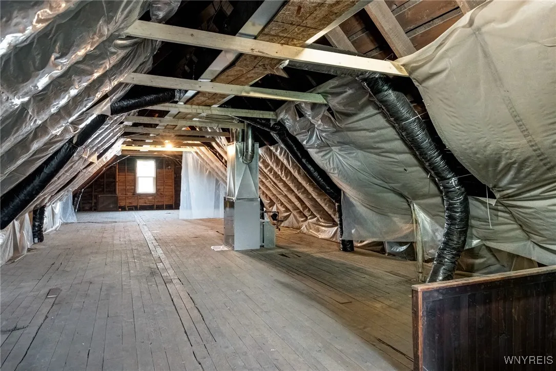 1329 Clinton Street, Buffalo, New York 14206, Buffalo, New York 14206, 6 Bedrooms Bedrooms, ,2 BathroomsBathrooms,Residential,For Sale,1329 Clinton Street, Buffalo, New York 14206,B1622393