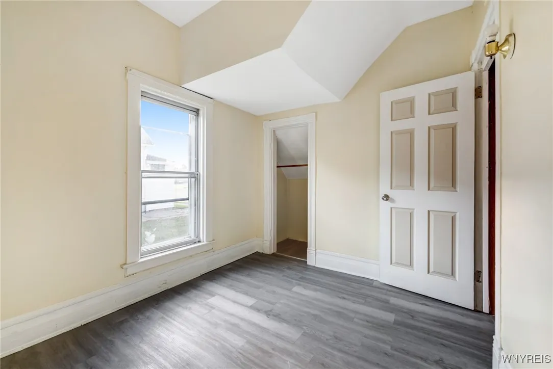 1329 Clinton Street, Buffalo, New York 14206, Buffalo, New York 14206, 6 Bedrooms Bedrooms, ,2 BathroomsBathrooms,Residential,For Sale,1329 Clinton Street, Buffalo, New York 14206,B1622393