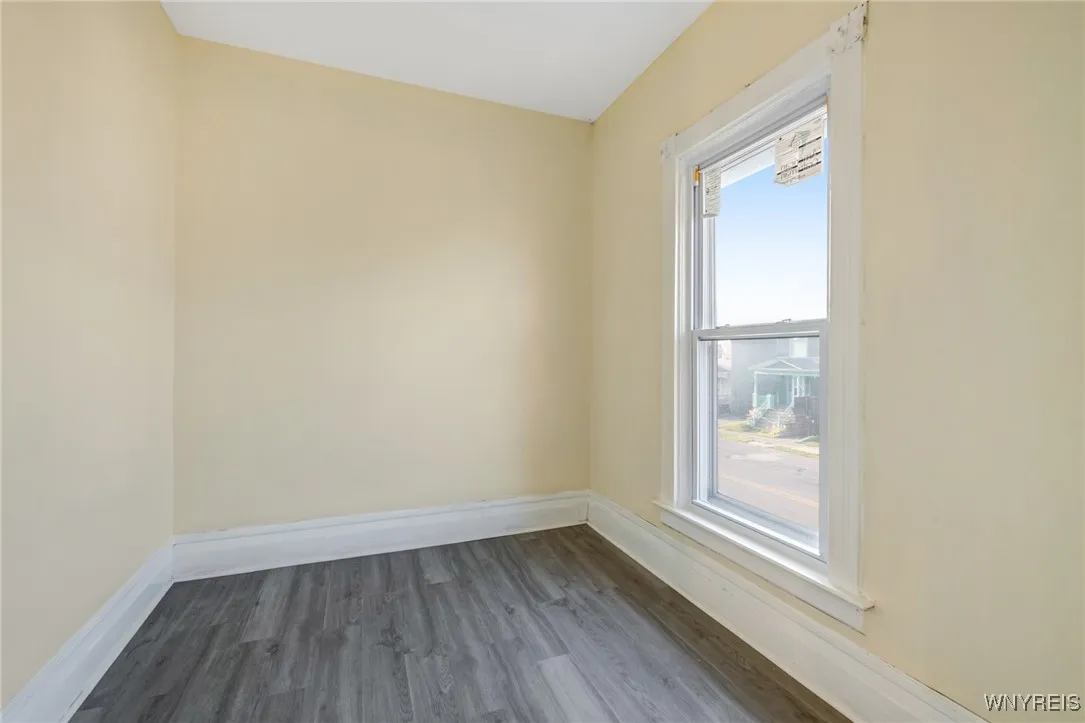 1329 Clinton Street, Buffalo, New York 14206, Buffalo, New York 14206, 6 Bedrooms Bedrooms, ,2 BathroomsBathrooms,Residential,For Sale,1329 Clinton Street, Buffalo, New York 14206,B1622393