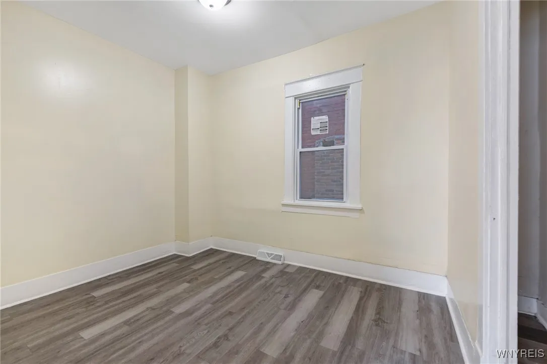 1329 Clinton Street, Buffalo, New York 14206, Buffalo, New York 14206, 6 Bedrooms Bedrooms, ,2 BathroomsBathrooms,Residential,For Sale,1329 Clinton Street, Buffalo, New York 14206,B1622393