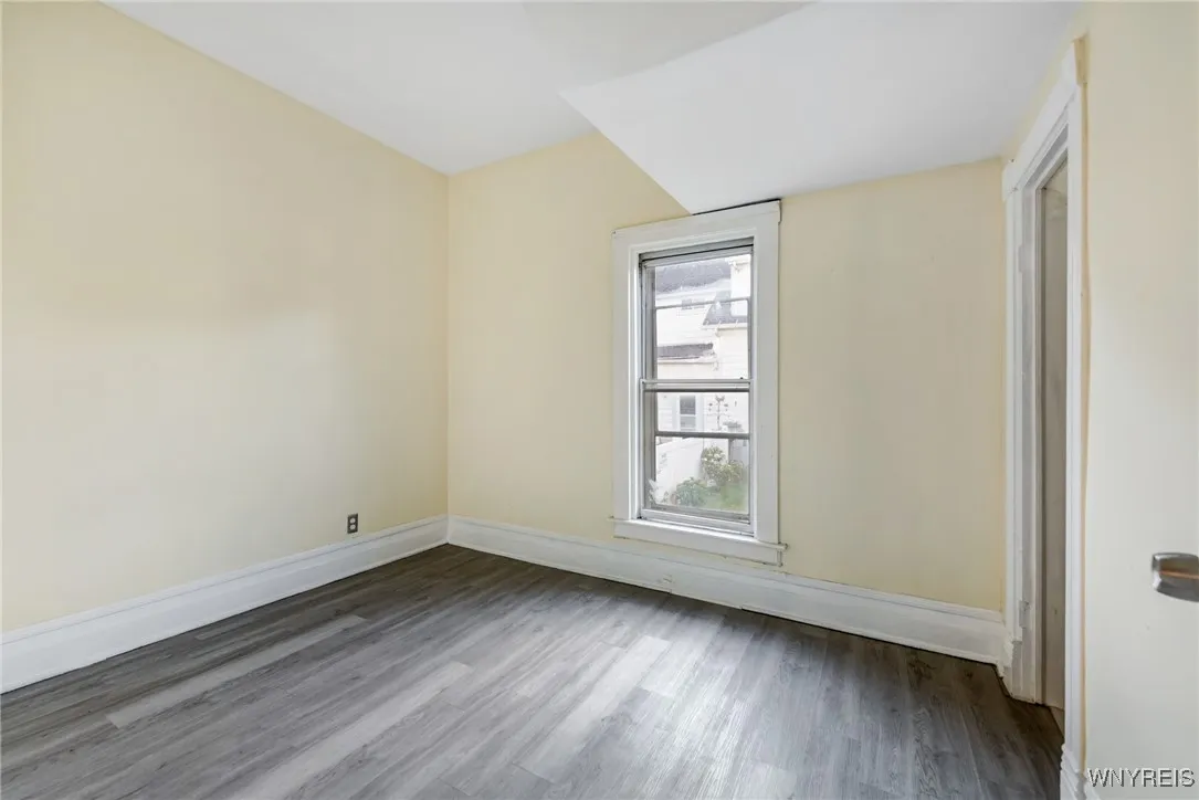 1329 Clinton Street, Buffalo, New York 14206, Buffalo, New York 14206, 6 Bedrooms Bedrooms, ,2 BathroomsBathrooms,Residential,For Sale,1329 Clinton Street, Buffalo, New York 14206,B1622393