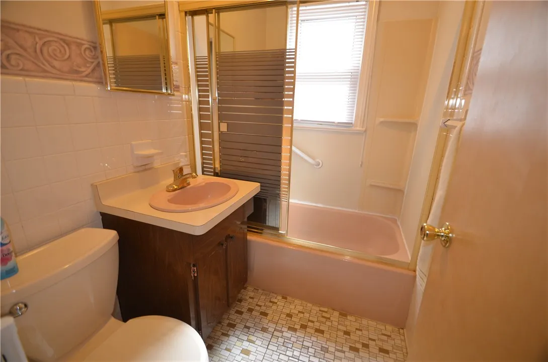 162 Miramar Road, Gates, New York 14624, Gates, New York 14624, 3 Bedrooms Bedrooms, 7 Rooms Rooms,1 BathroomBathrooms,Residential,Closed,162 Miramar Road, Gates, New York 14624,0,R1622376