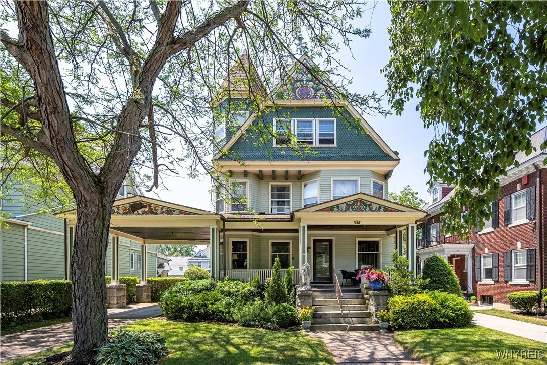 578 Richmond Avenue, Buffalo, New York 14222, Buffalo, New York 14222, 8 Bedrooms Bedrooms, ,5 BathroomsBathrooms,Residential,For Sale,578 Richmond Avenue, Buffalo, New York 14222,B1622301